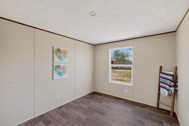 1957 CR 4771, Sulphur Springs, TX 75482