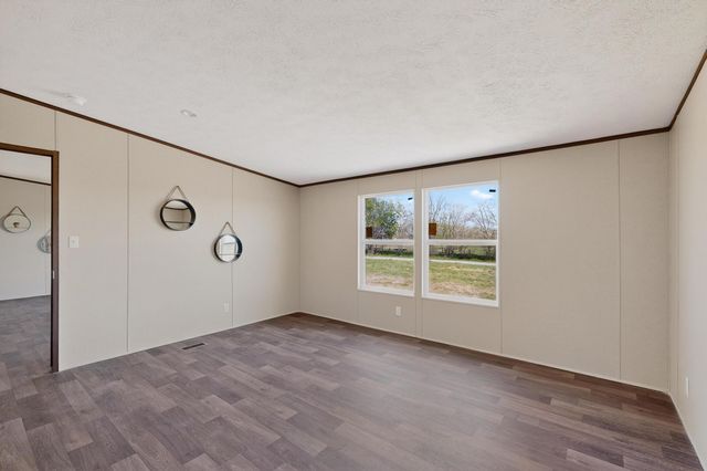 1957 CR 4771, Sulphur Springs, TX 75482