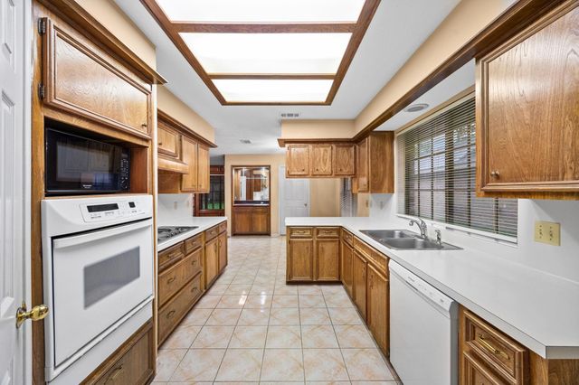 9907 Sagegreen Drive, Houston, TX 77089