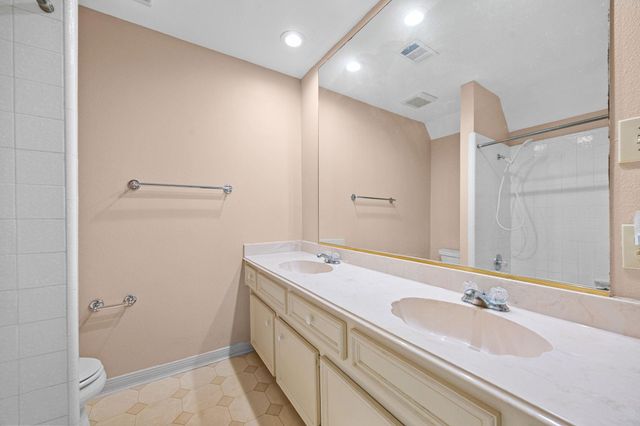 9907 Sagegreen Drive, Houston, TX 77089