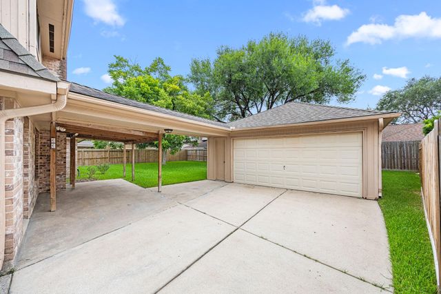 9907 Sagegreen Drive, Houston, TX 77089