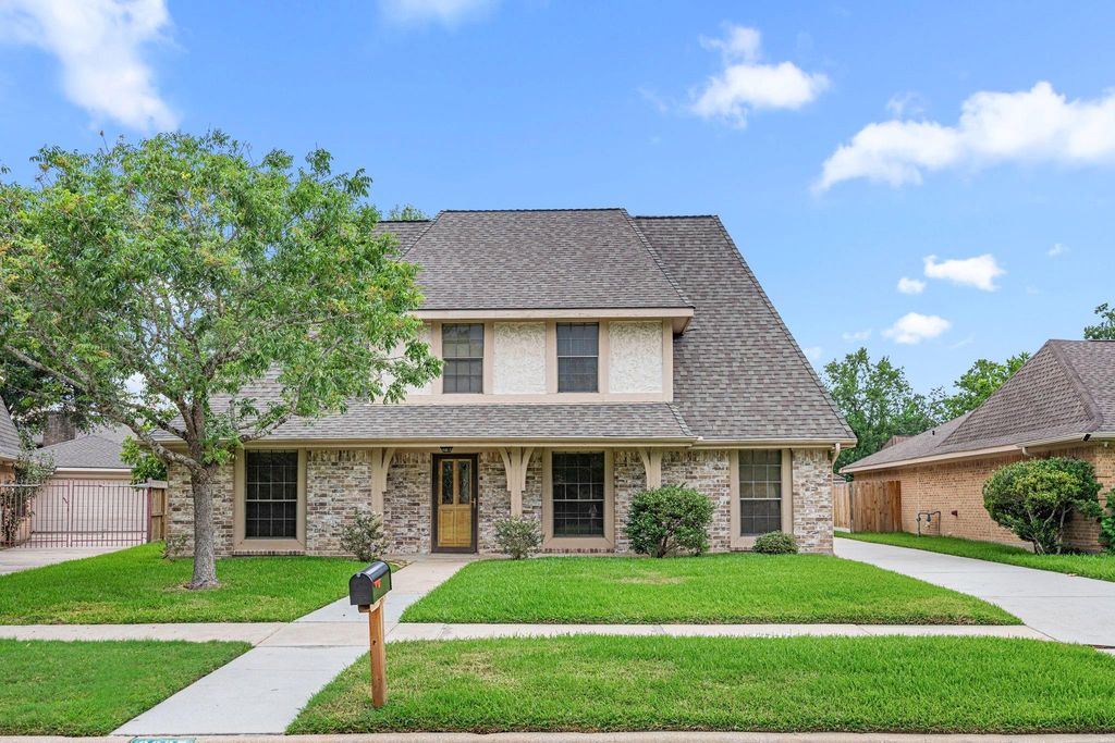 9907 Sagegreen Drive, Houston, TX 77089