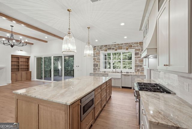 82 Ridgetop Court, Dawsonville, GA 30534