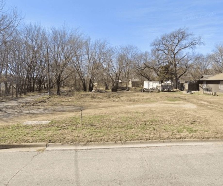 506 N East, Sherman, TX 75090