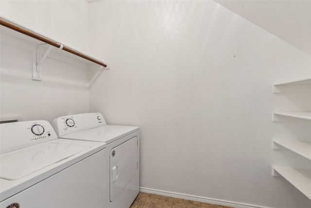 2030 Abbey Road, Heartland, TX 75126