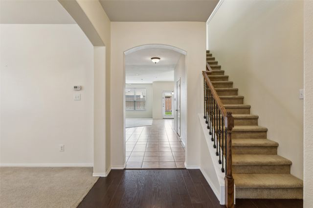 2030 Abbey Road, Heartland, TX 75126