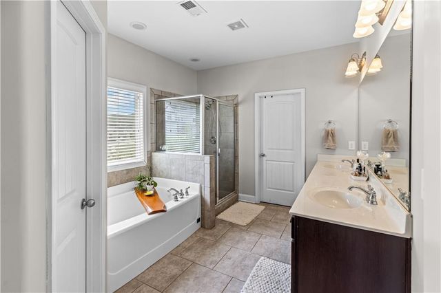 2 Canterbury Walk SE, Cartersville, GA 30120