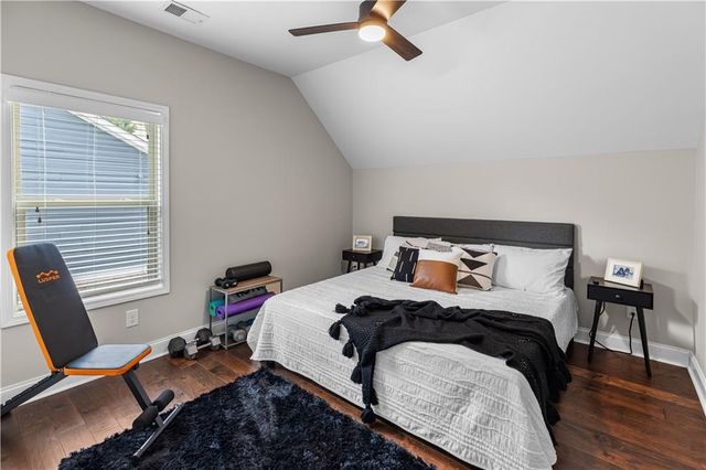 2 Canterbury Walk SE, Cartersville, GA 30120