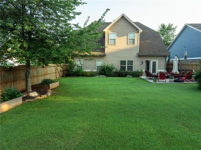2 Canterbury Walk SE, Cartersville, GA 30120