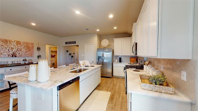2118 Sanders Brook Drive, Baytown, TX 77521