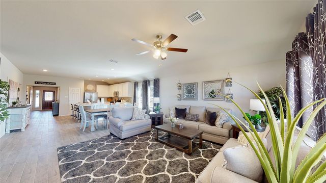 2118 Sanders Brook Drive, Baytown, TX 77521