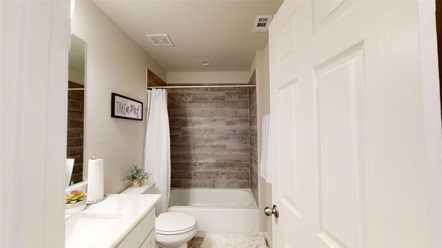 2118 Sanders Brook Drive, Baytown, TX 77521