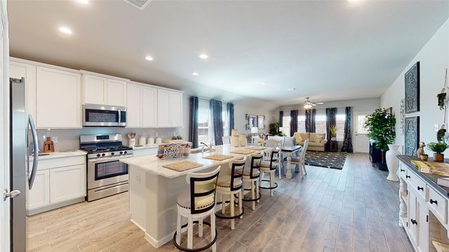 2118 Sanders Brook Drive, Baytown, TX 77521