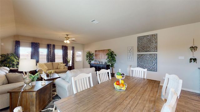 2118 Sanders Brook Drive, Baytown, TX 77521
