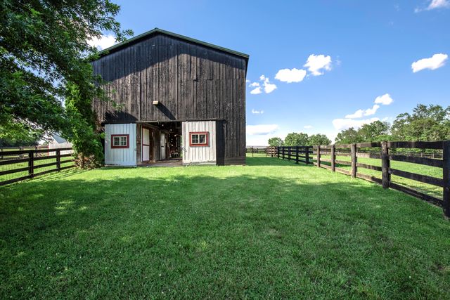 650 Delaney Ferry Road, Versailles, KY 40383