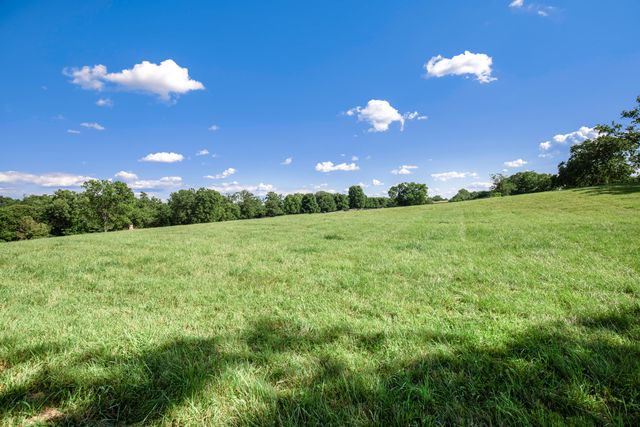 650 Delaney Ferry Road, Versailles, KY 40383
