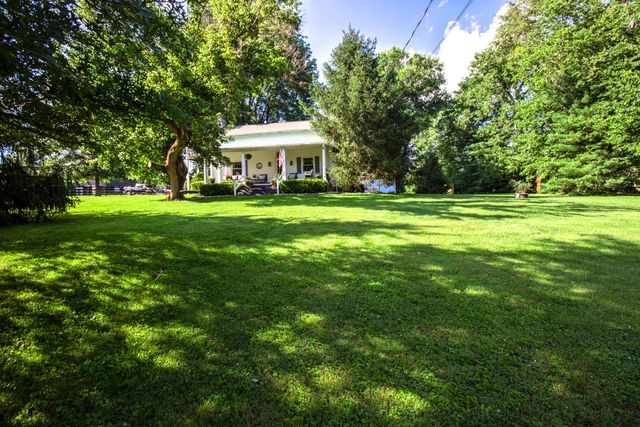 650 Delaney Ferry Road, Versailles, KY 40383