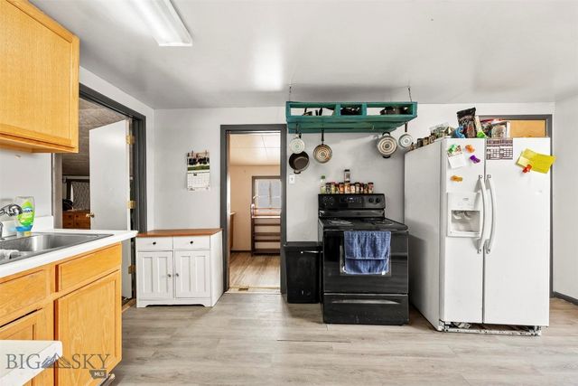 34 E Center, Walkerville, MT 59701