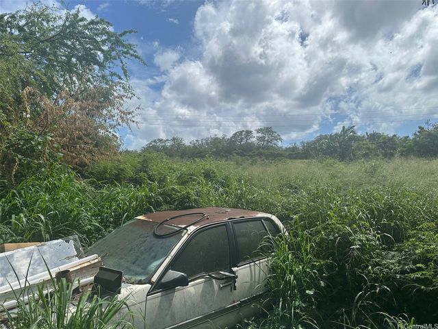 86-319 Mailiilii Road, Waianae, HI 96792