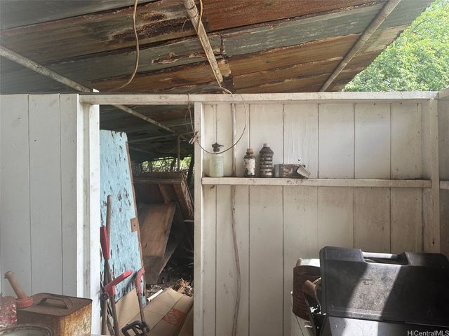 86-319 Mailiilii Road, Waianae, HI 96792