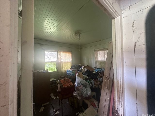 86-319 Mailiilii Road, Waianae, HI 96792