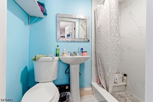 32 Valley View Dr, Mine Hill Twp., NJ 07803