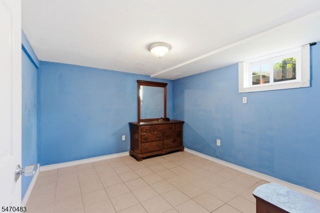 32 Valley View Dr, Mine Hill Twp., NJ 07803