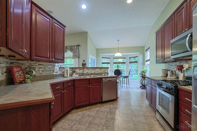 5252 Venetian Way, Hamilton Twp, OH 45152