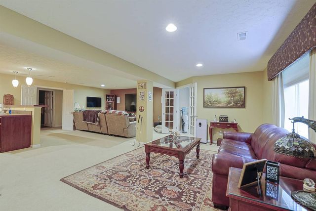 5252 Venetian Way, Hamilton Twp, OH 45152