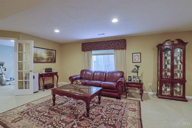 5252 Venetian Way, Hamilton Twp, OH 45152
