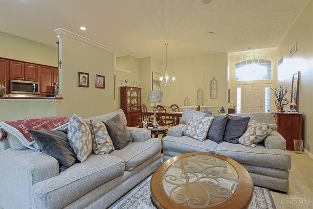 5252 Venetian Way, Hamilton Twp, OH 45152