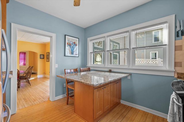 3321 N Newhall STREET, Milwaukee, WI 53211