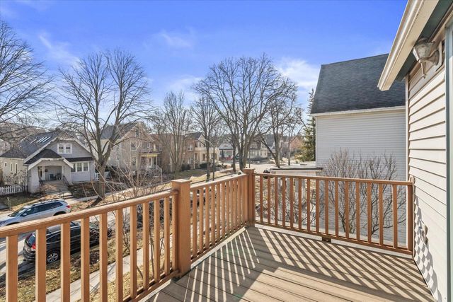 3321 N Newhall STREET, Milwaukee, WI 53211