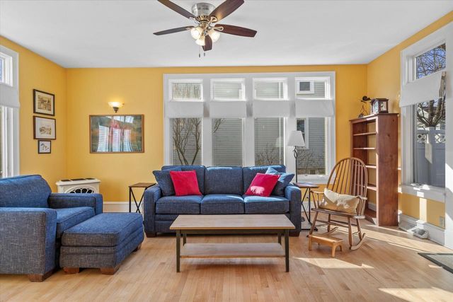 3321 N Newhall STREET, Milwaukee, WI 53211