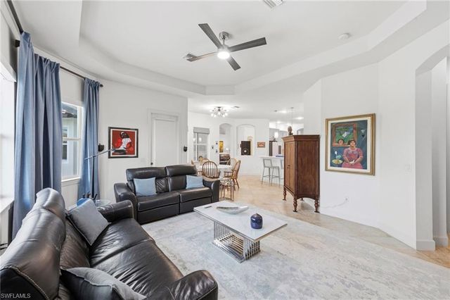 8207 Potomac LN, Naples, FL 34104