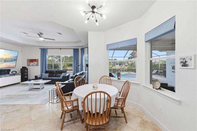 8207 Potomac LN, Naples, FL 34104