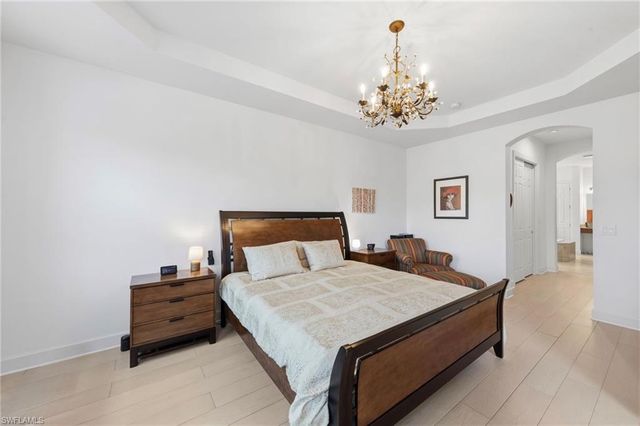 8207 Potomac LN, Naples, FL 34104