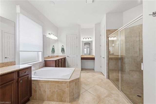 8207 Potomac LN, Naples, FL 34104