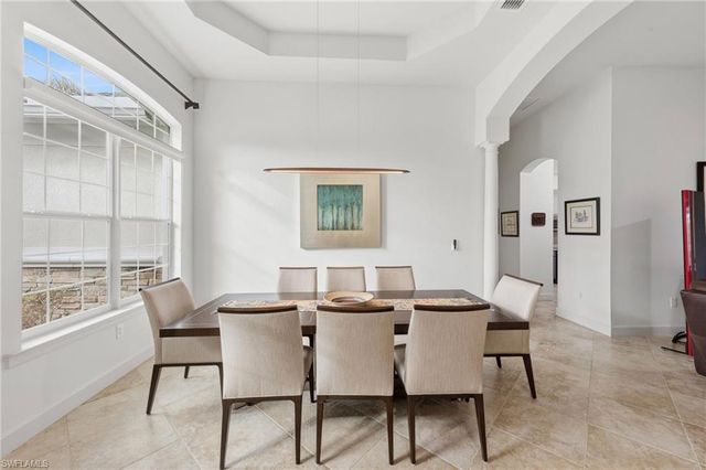 8207 Potomac LN, Naples, FL 34104