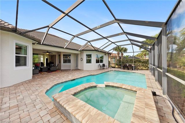 8207 Potomac LN, Naples, FL 34104