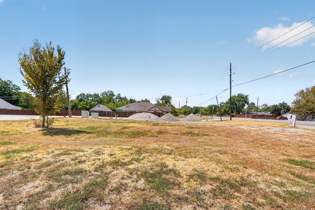 2648 W Scyene Road, Mesquite, TX 75149