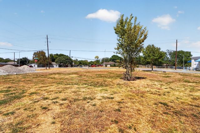 2648 W Scyene Road, Mesquite, TX 75149