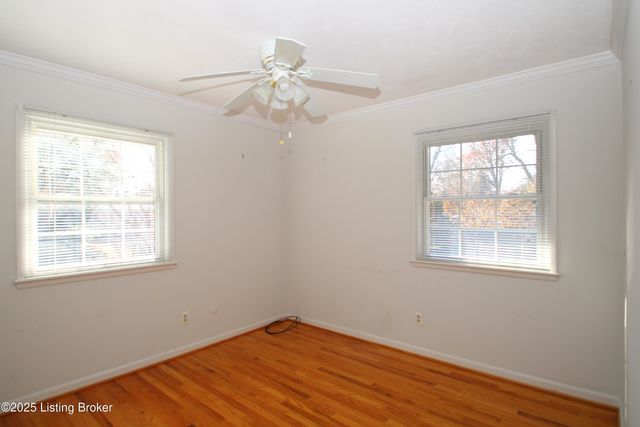 3026 Kaye Lawn Dr, Louisville, KY 40220