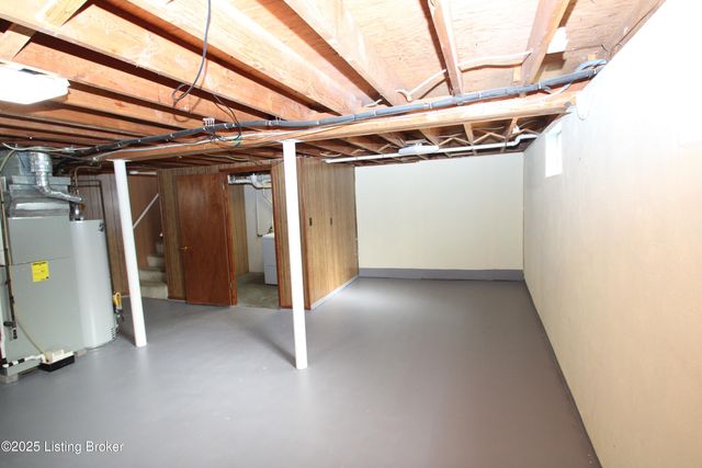 3026 Kaye Lawn Dr, Louisville, KY 40220