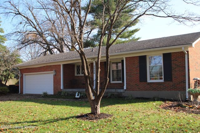 3026 Kaye Lawn Dr, Louisville, KY 40220