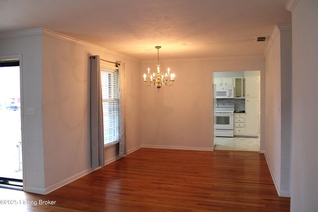 3026 Kaye Lawn Dr, Louisville, KY 40220