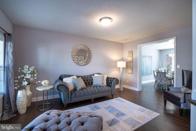 1735 WOODLEDGE DR, State College, PA 16803