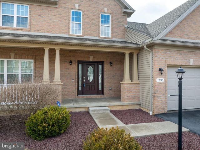 1735 WOODLEDGE DR, State College, PA 16803