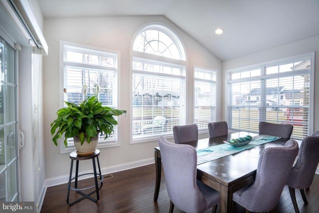 1735 WOODLEDGE DR, State College, PA 16803