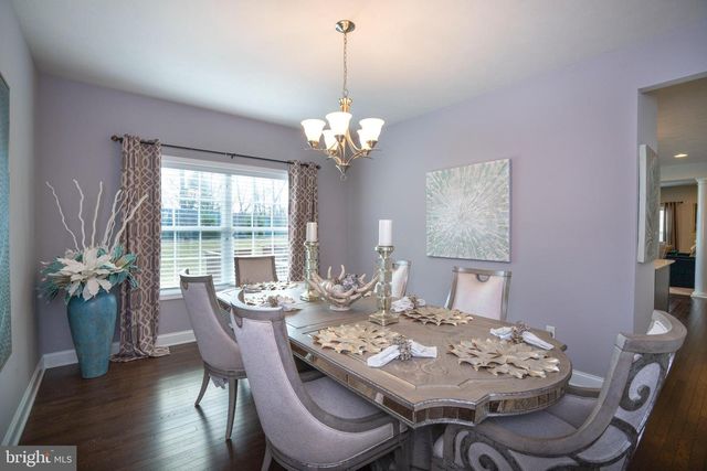 1735 WOODLEDGE DR, State College, PA 16803